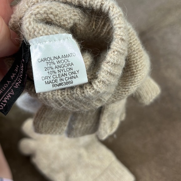 Carolina Amato Angora Wool Fingerless Mittens Gloves - Picture 5 of 5